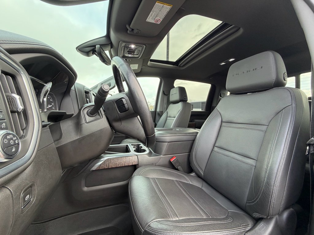 Used 2021 GMC Sierra 3500 Denali w/ Denali Ultimate Package image 25