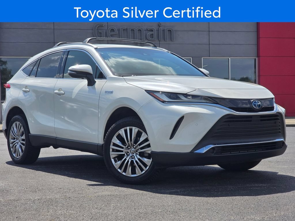 Certified 2021 Toyota Venza XLE w/ Carpet Mat Package (TMS) AWD/4WD image 2