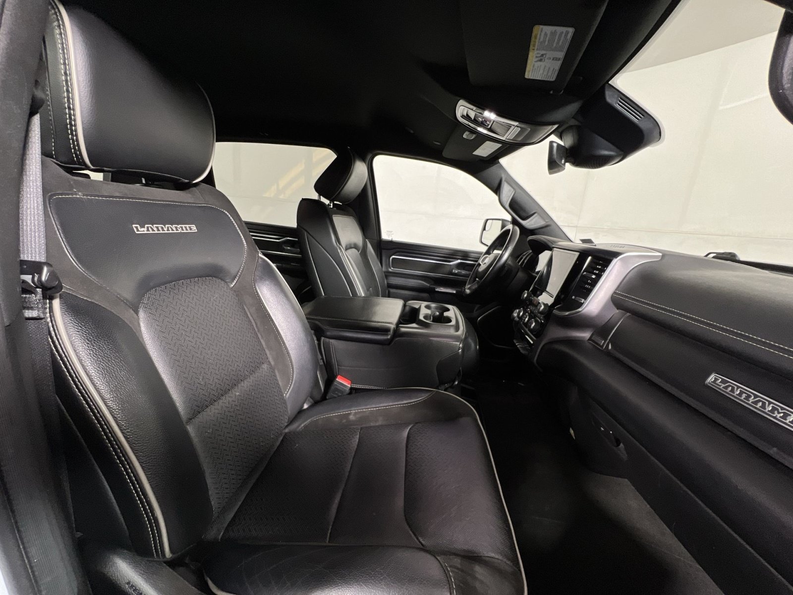 Used 2023 RAM 1500 Laramie AWD/4WD image 25