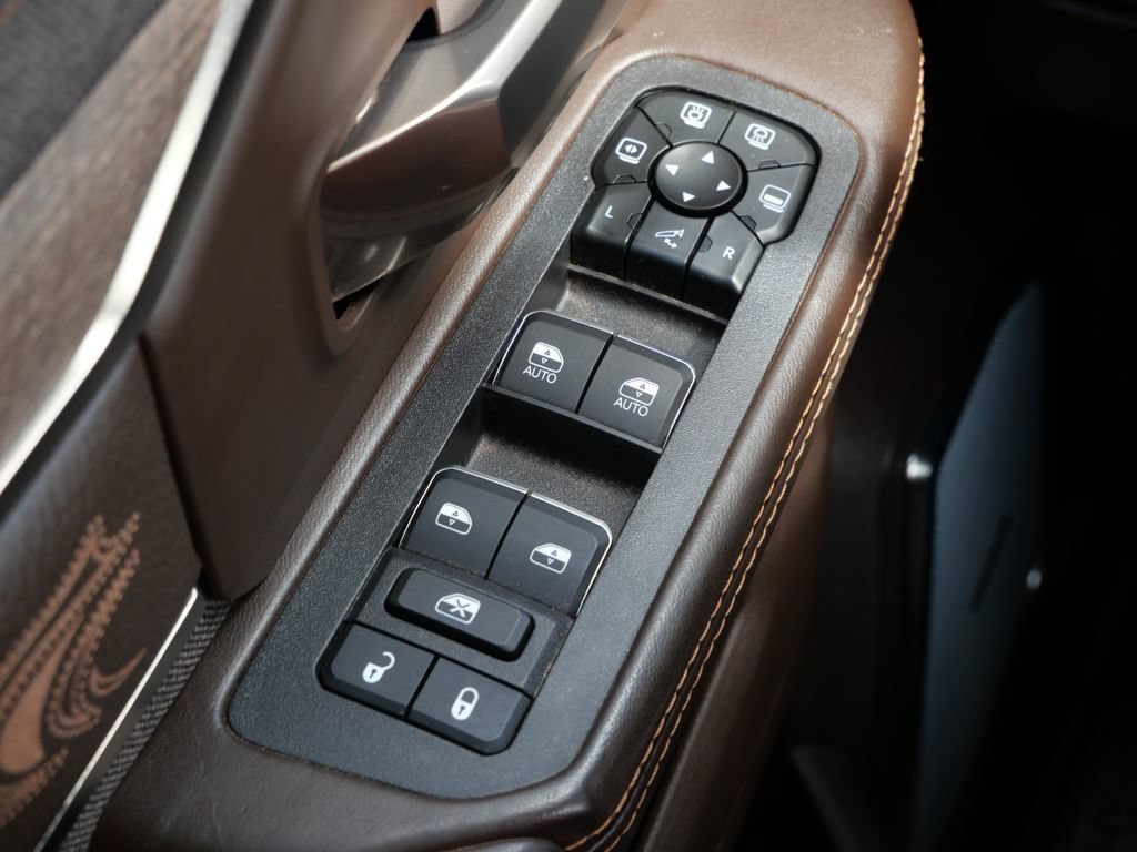 Used 2026 RAM 3500 Longhorn AWD/4WD image 34