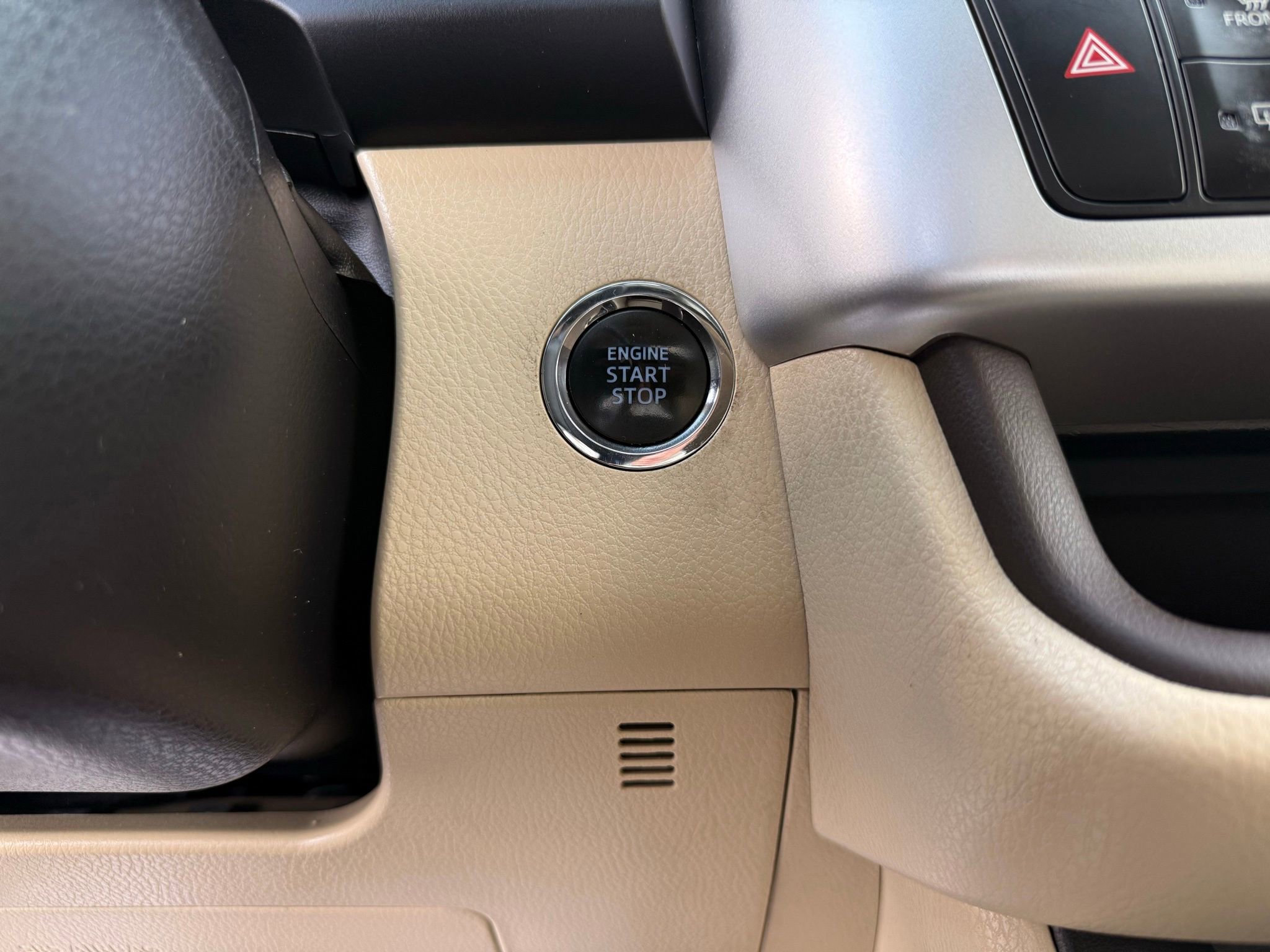 Used 2019 Toyota Highlander Limited AWD/4WD image 51