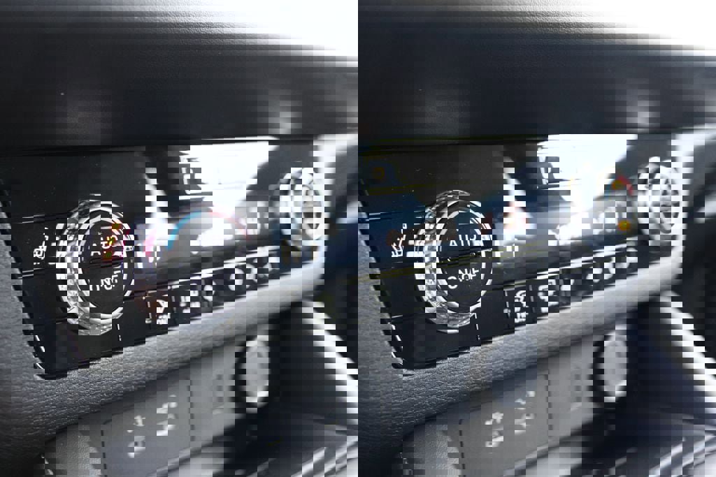 New 2026 Mitsubishi Outlander SE image 27