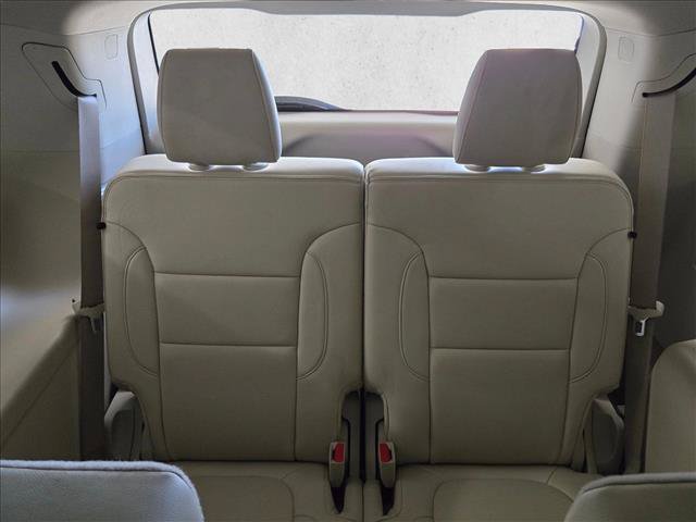 Used 2022 GMC Acadia Denali w/ Denali Ultimate Package FWD image 19