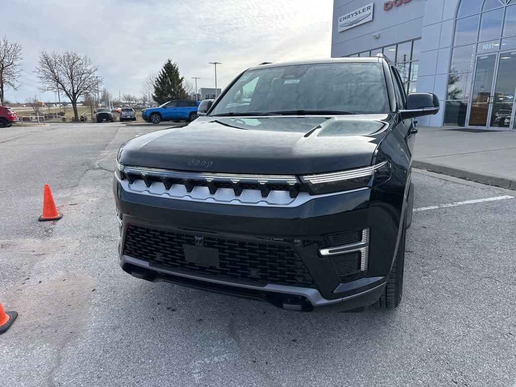 New 2026 Jeep Grand Wagoneer L 4WD w/ Premium Group I image 11