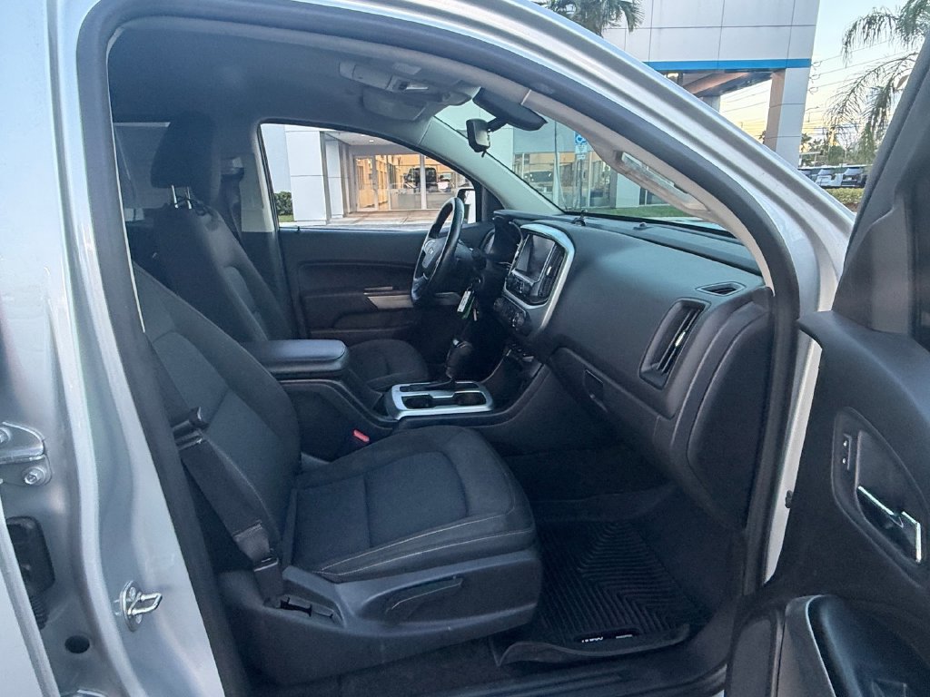 Used 2018 Chevrolet Colorado LT w/ LT Convenience Package RWD image 16