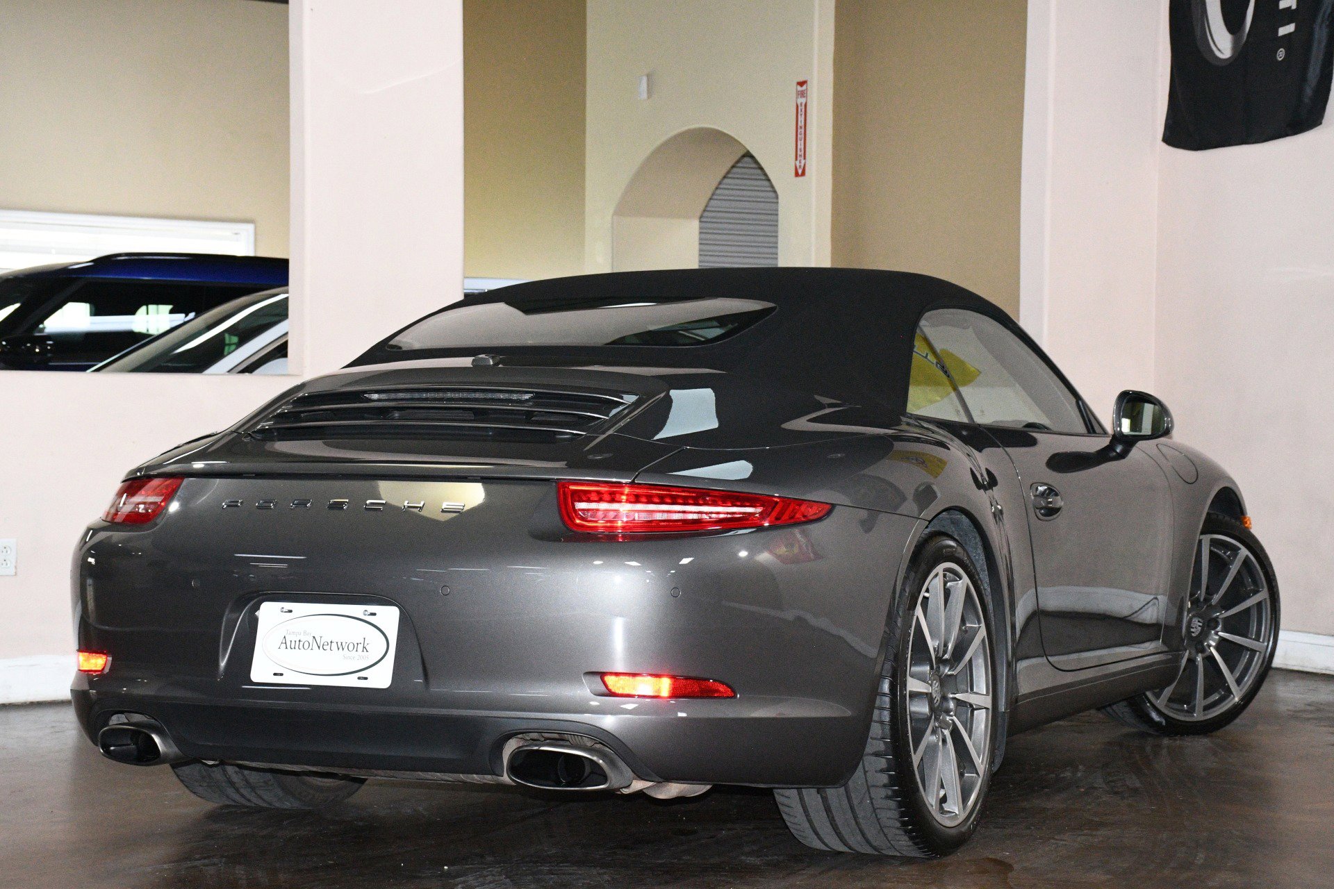 Used 2013 Porsche 911 Carrera RWD image 5