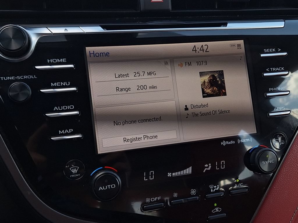 Used 2020 Toyota Camry XSE FWD image 20