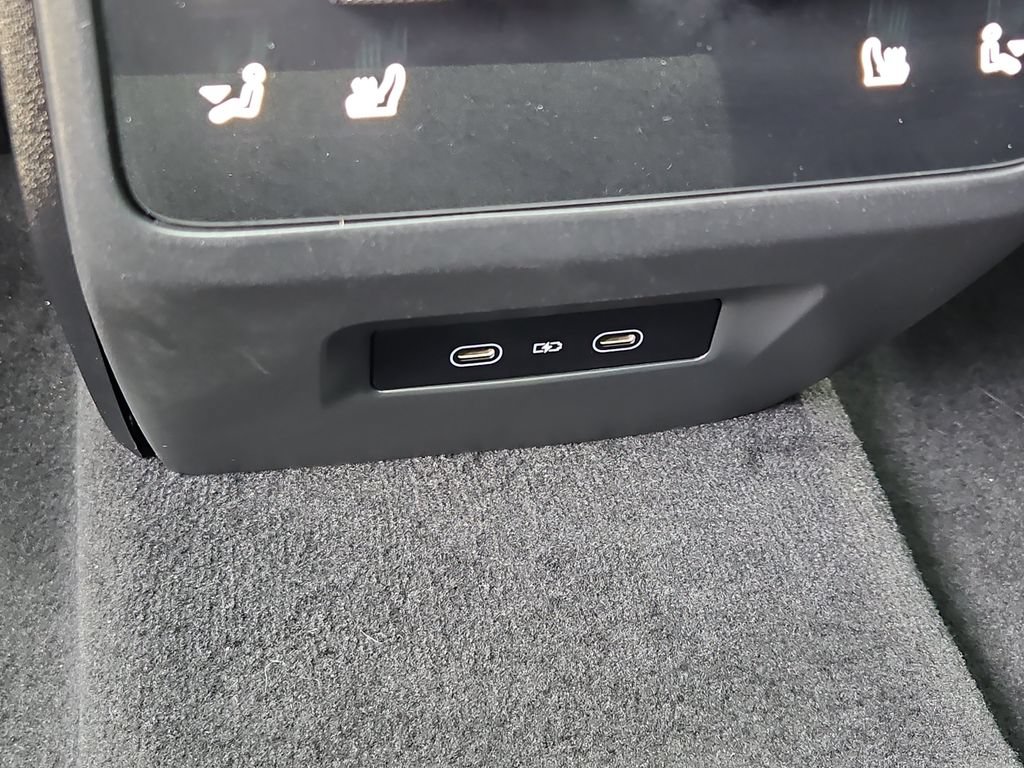 Certified 2025 Porsche Macan 4S Electric AWD/4WD image 27