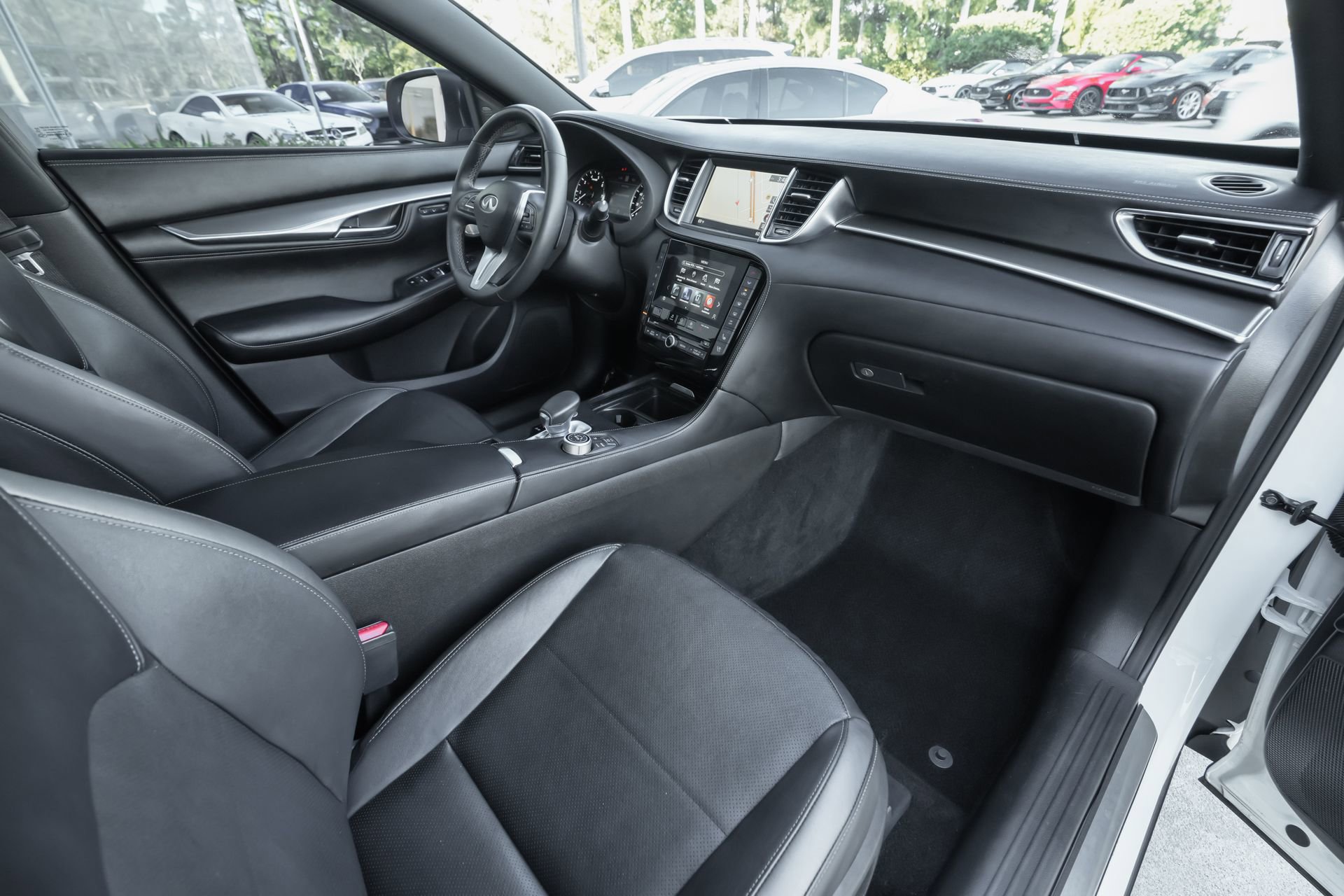 Certified 2023 INFINITI QX55 Essential image 38