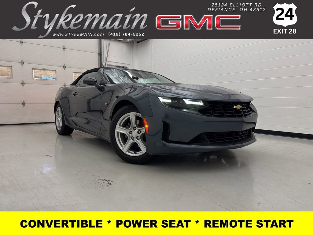 Used 2022 Chevrolet Camaro LT RWD image 1