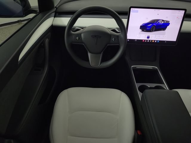 Used 2024 Tesla Model Y Long Range AWD/4WD image 10