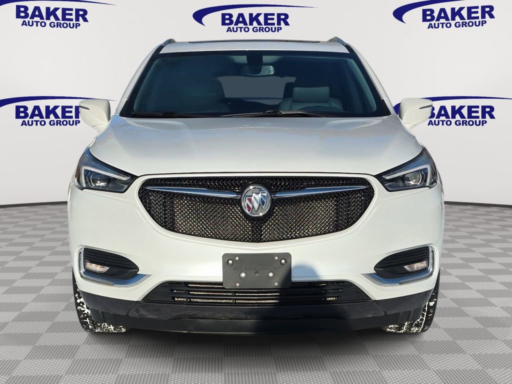 Used 2021 Buick Enclave Essence image 2