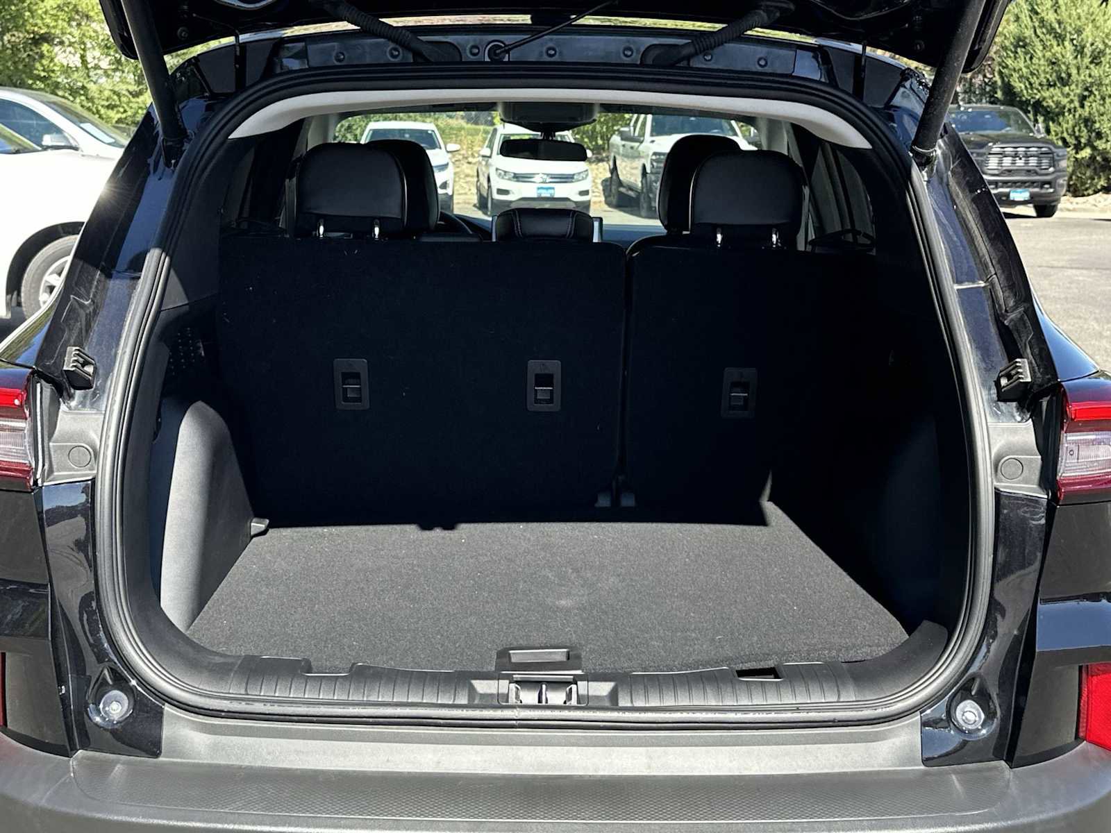 Used 2024 Ford Escape SE image 19