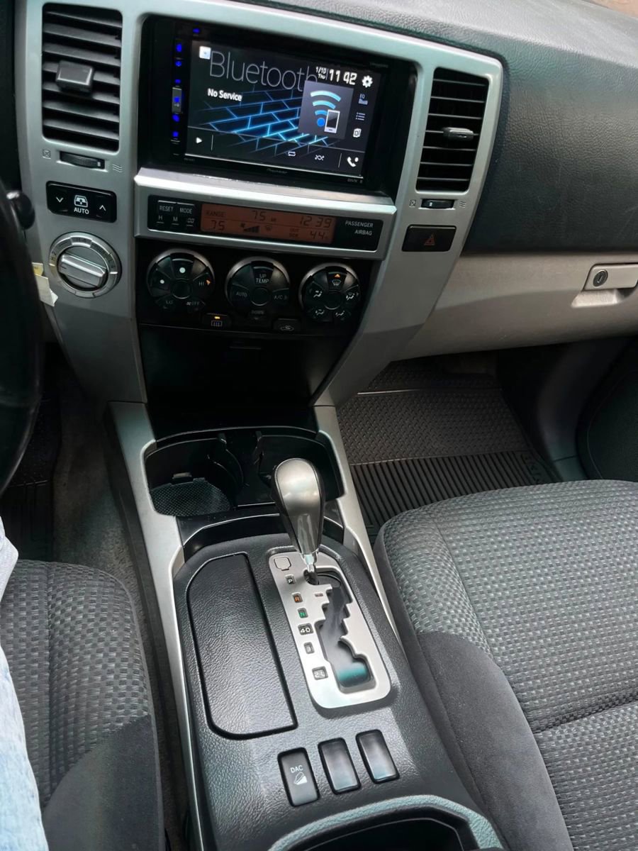 Used 2005 Toyota 4Runner Sport image 14