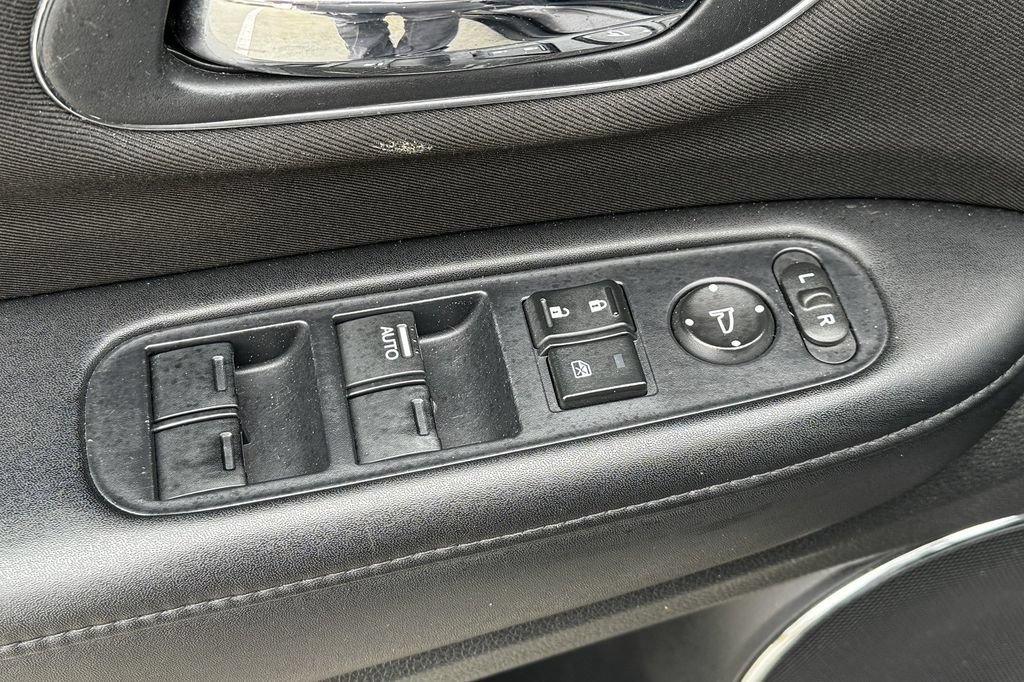 Used 2016 Honda HR-V EX image 16