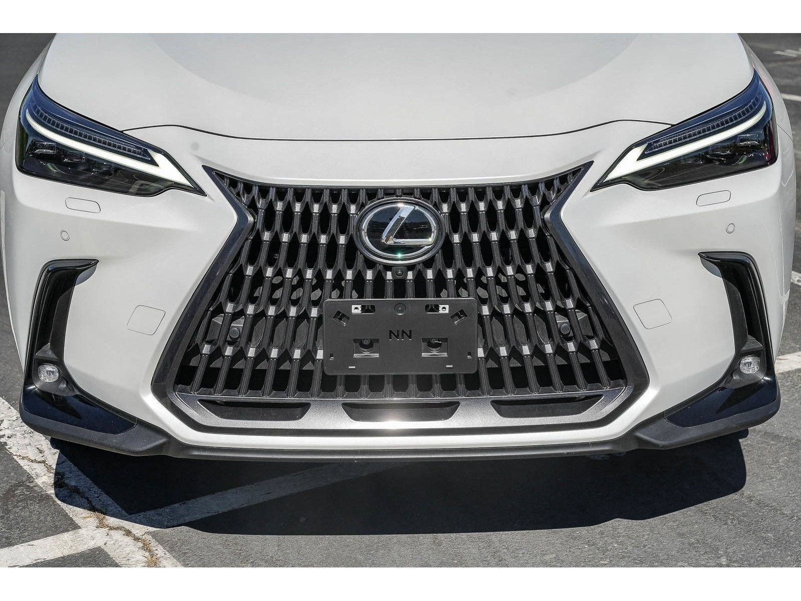Used 2025 Lexus NX 450h+ AWD w/ Towing Package (2000 Lbs) image 7