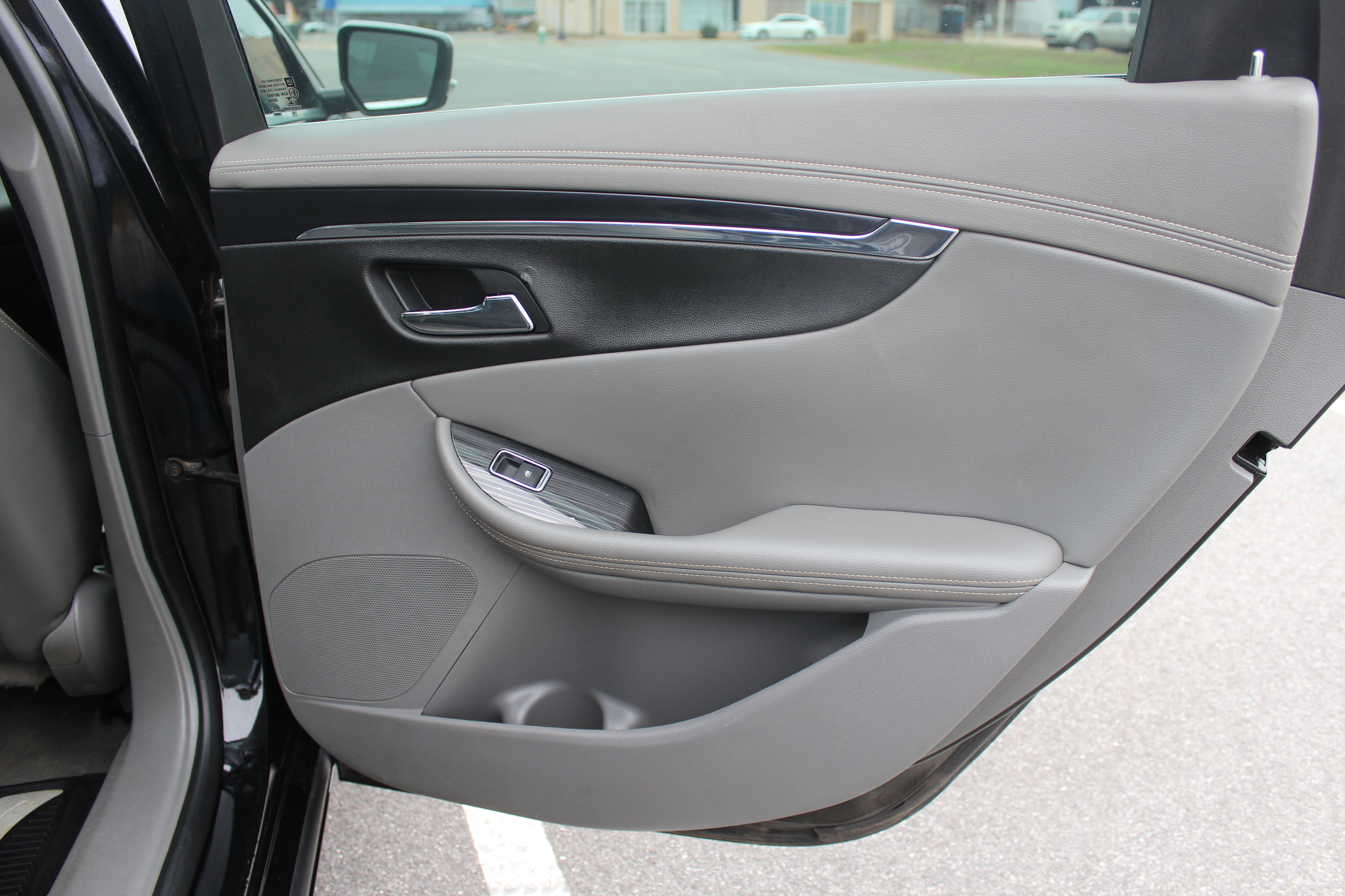 Used 2017 Chevrolet Impala Premier w/ Enhanced Convenience Package image 48