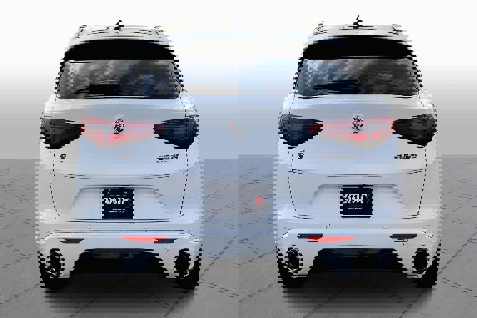 Used 2021 Alfa Romeo Stelvio Ti w/ Nero Edizione image 4