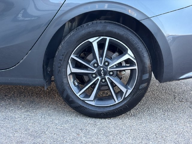 Certified 2024 Kia Forte LXS FWD image 11