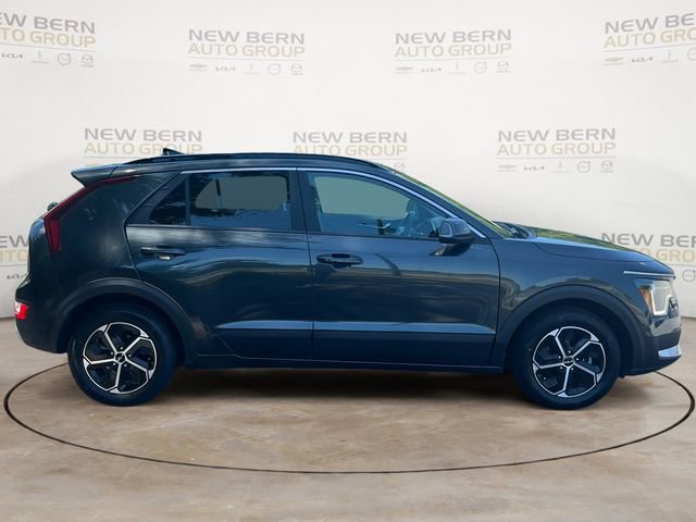 Used 2024 Kia Niro EX FWD image 6
