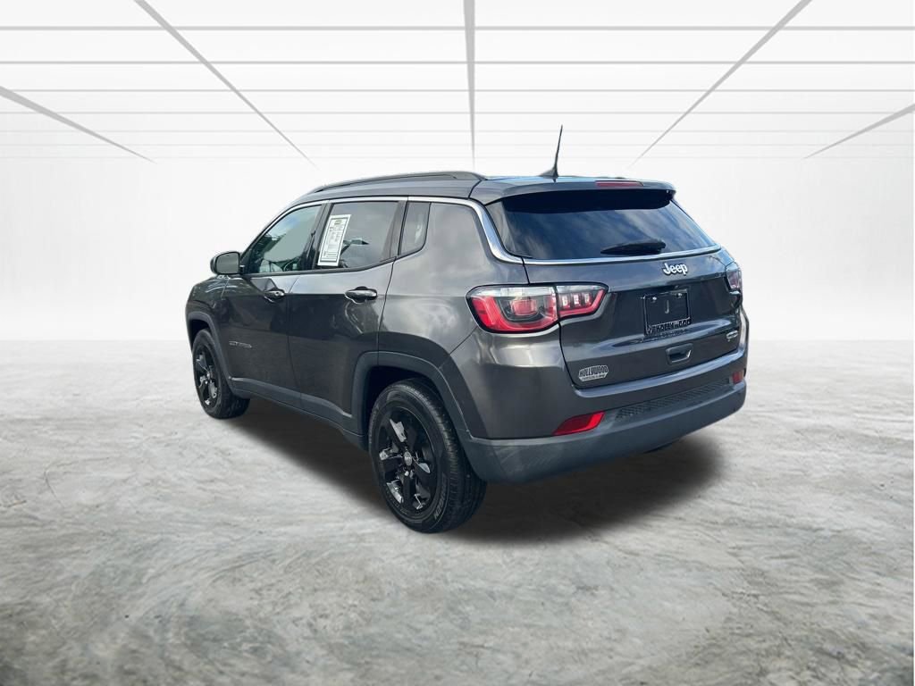 Used 2019 Jeep Compass Latitude FWD image 6