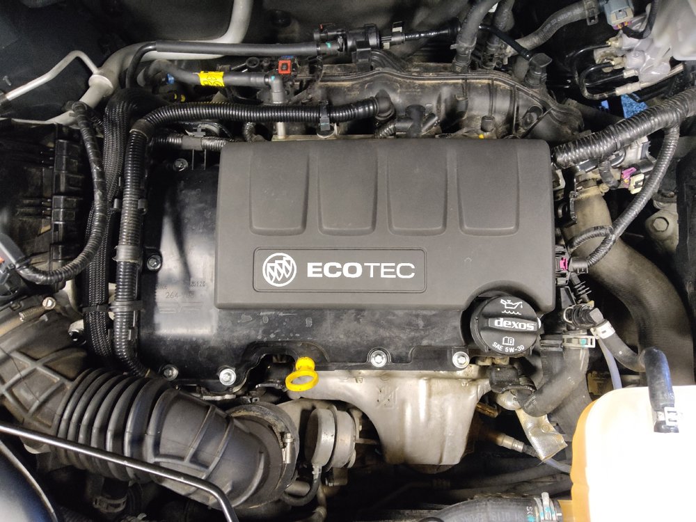 Used 2018 Buick Encore Essence FWD image 30