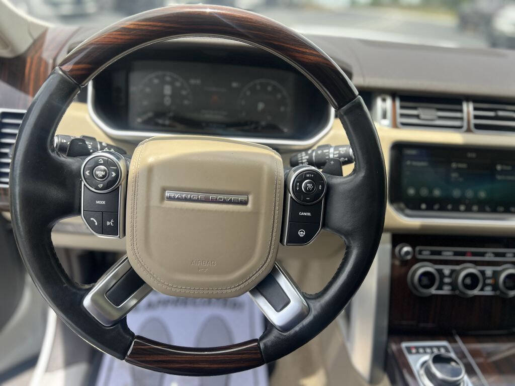 Used 2017 Land Rover Range Rover Long Wheelbase Supercharged image 19