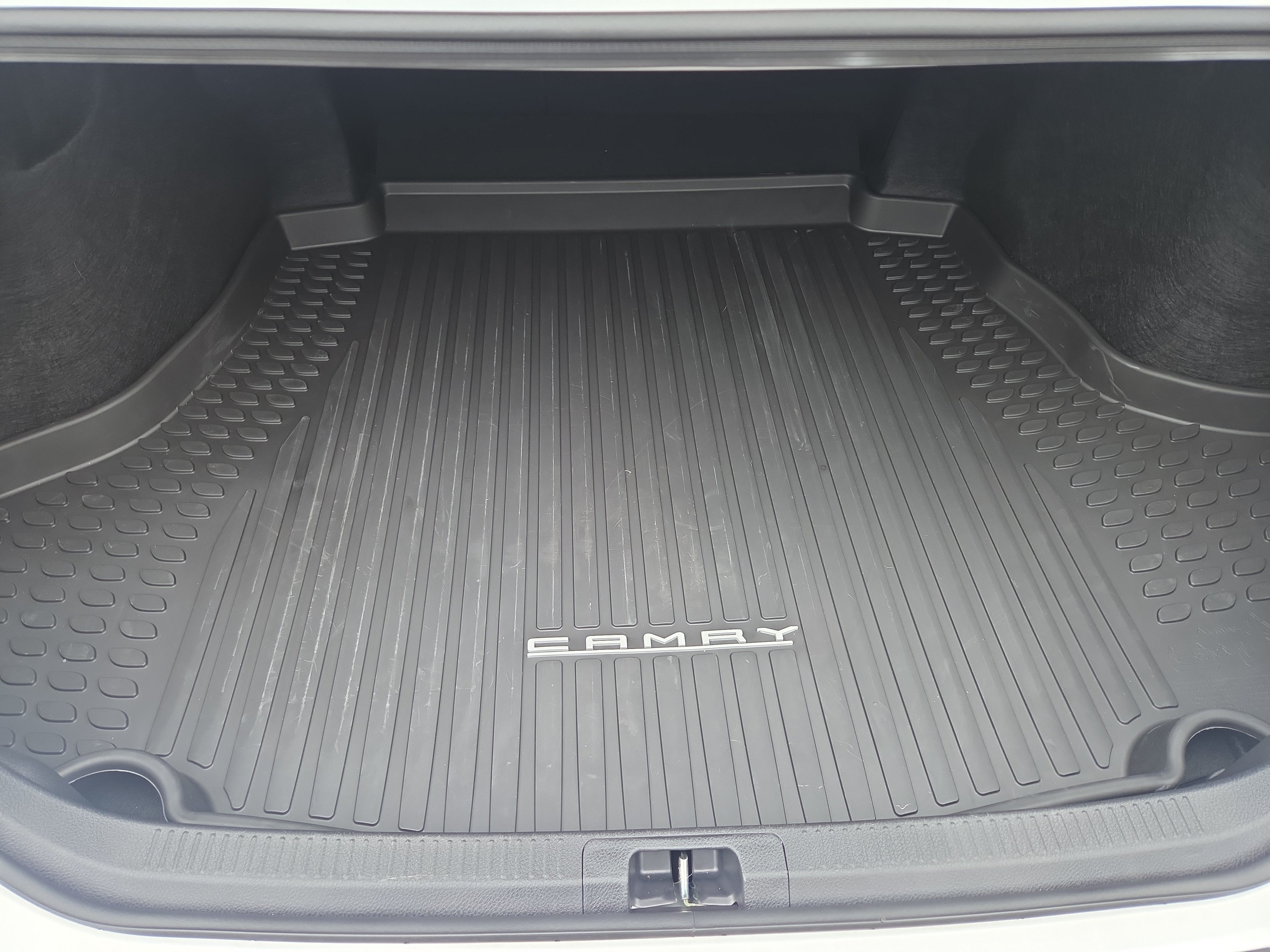 Certified 2026 Toyota Camry SE FWD image 32