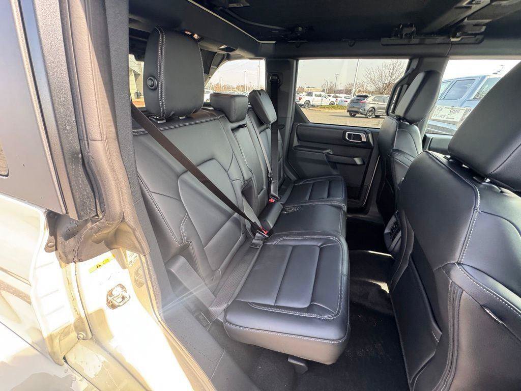 New 2026 Ford Bronco Outer Banks AWD/4WD image 18
