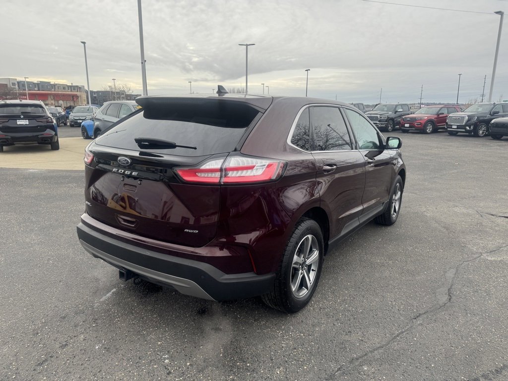 Certified 2024 Ford Edge SEL w/ Convenience Package image 3