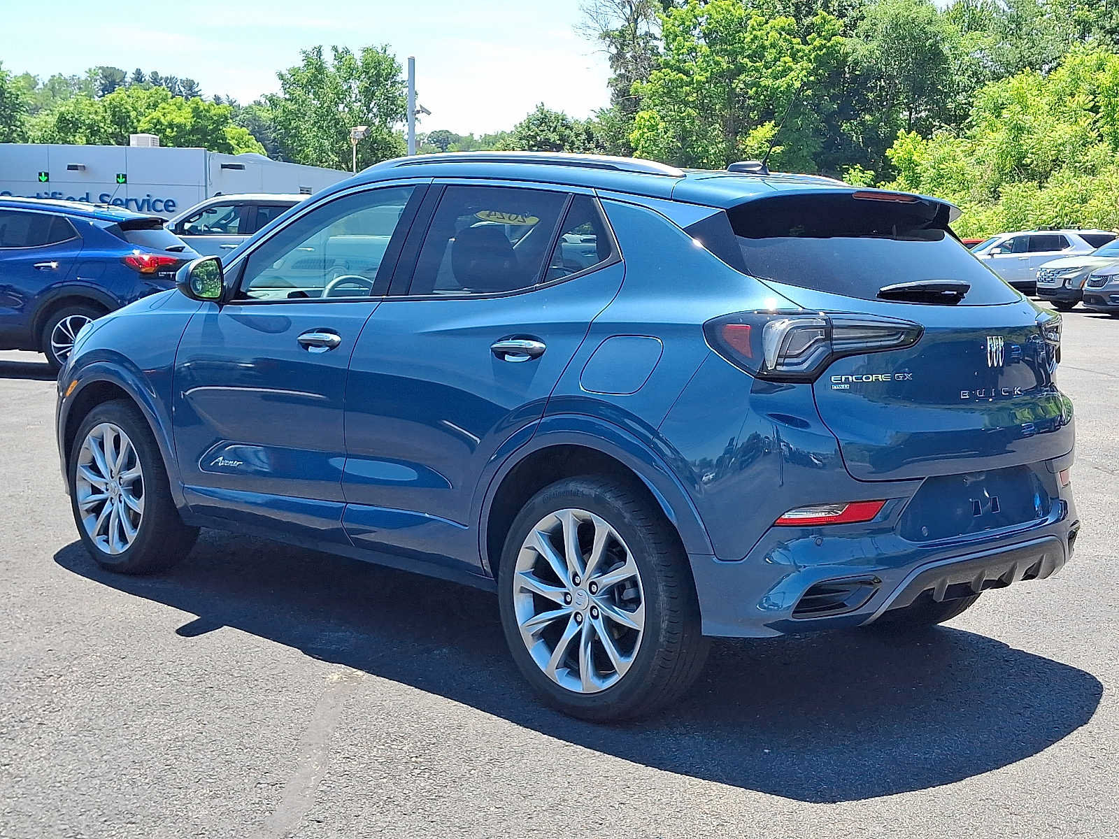 Used 2024 Buick Encore GX Avenir w/ Avenir Convenience Package AWD/4WD image 5
