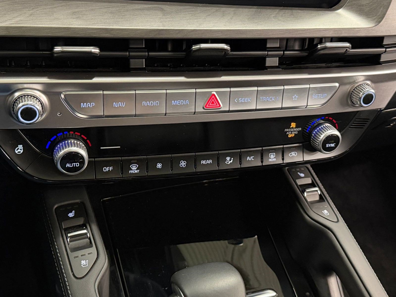Used 2025 Kia Telluride EX X-Line AWD/4WD image 29