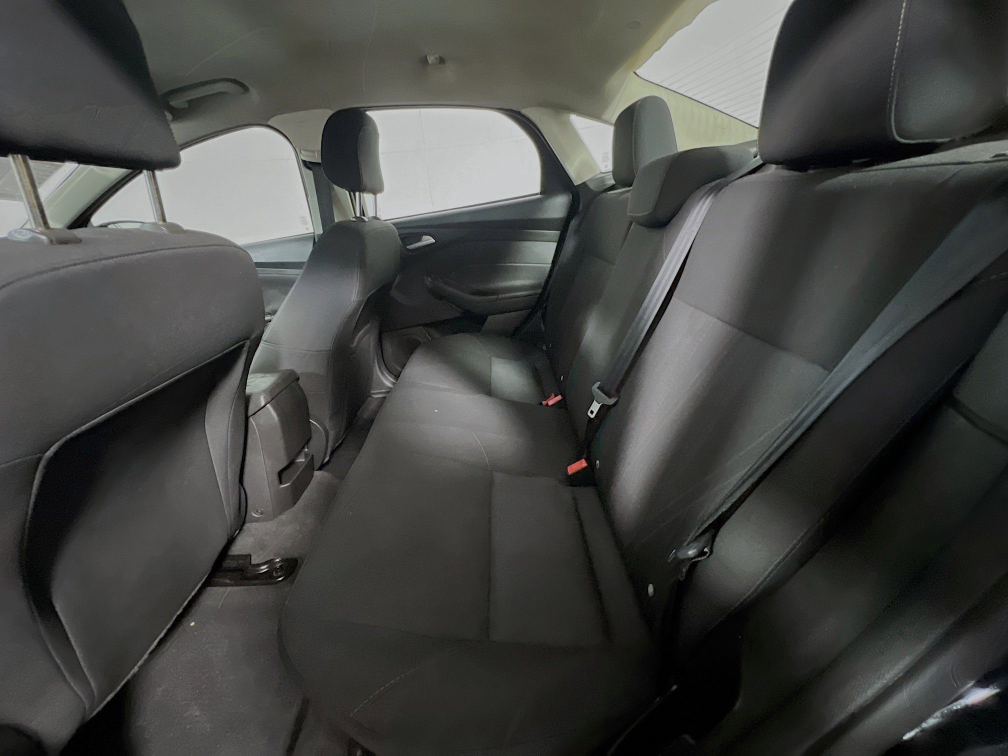 Used 2018 Ford Focus SE image 28