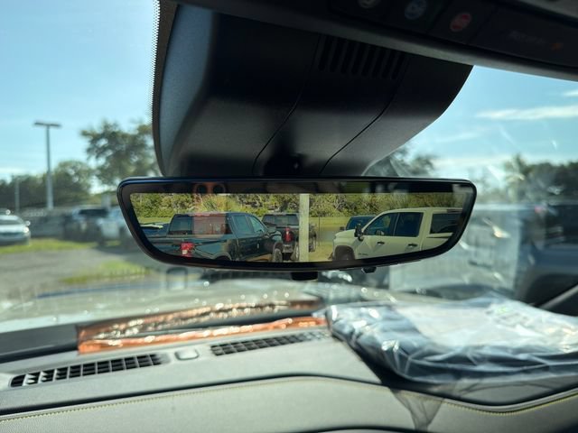 New 2026 Chevrolet Silverado 2500 ZR2 w/ LPO, Dark Essentials Package AWD/4WD image 32