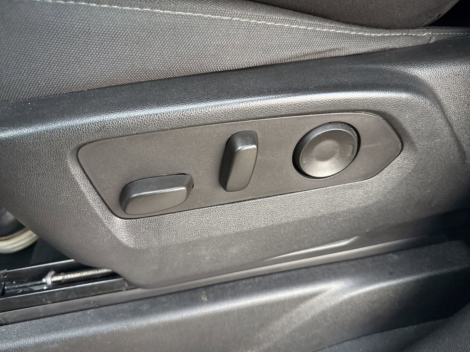 Used 2023 Chevrolet Suburban LS image 37