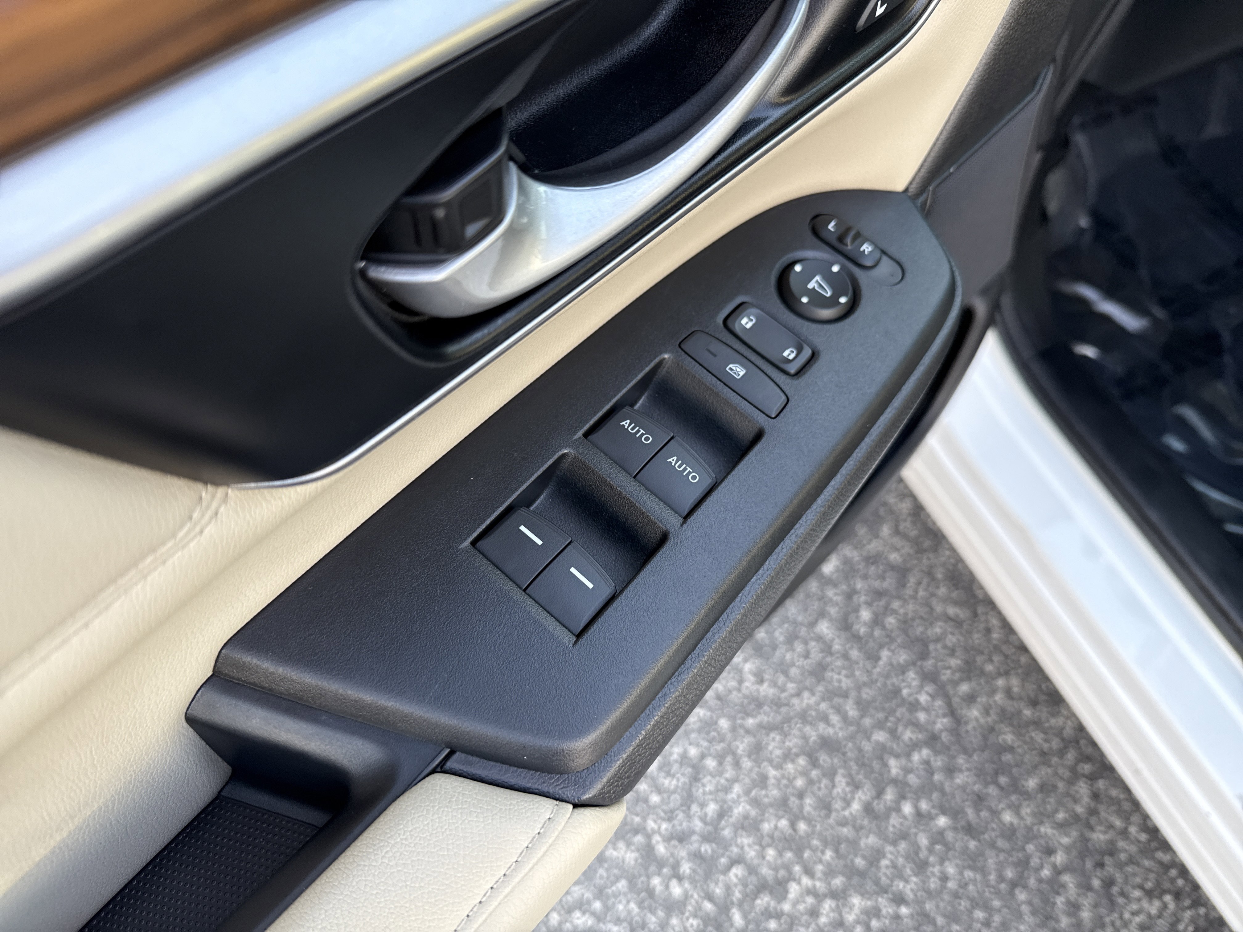 Used 2022 Honda CR-V EX-L image 15