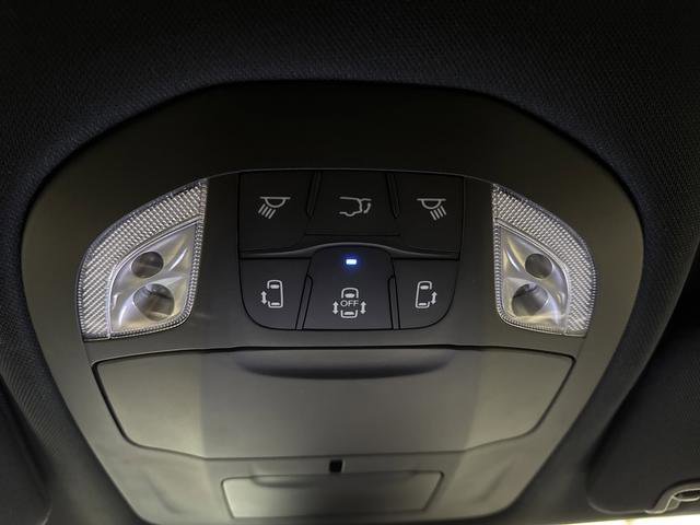Used 2024 Chrysler Pacifica Select image 25