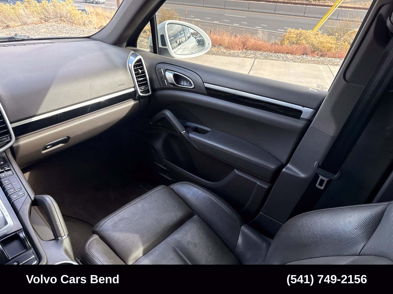 Used 2016 Porsche Cayenne AWD/4WD image 12