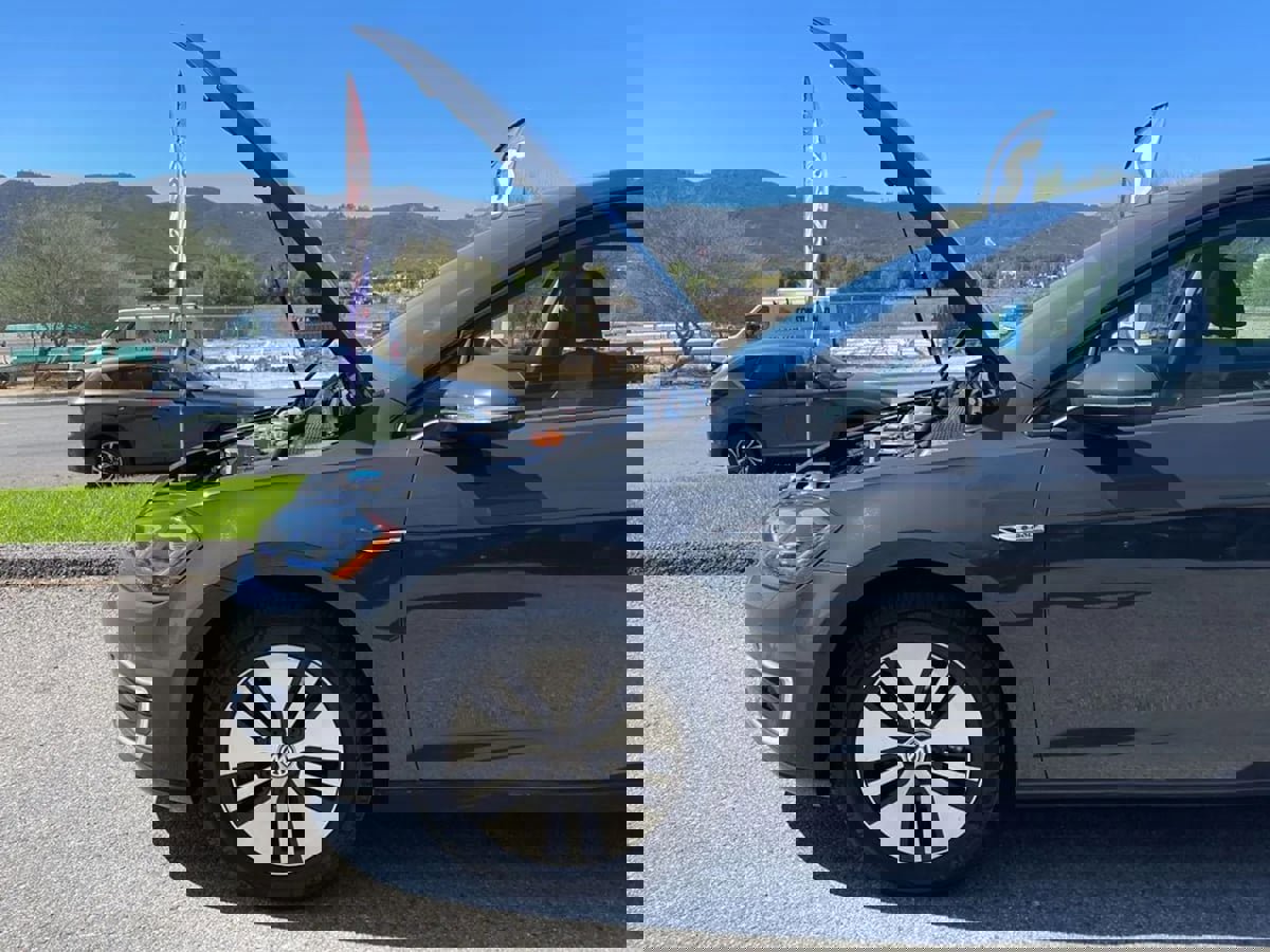 Used 2019 Volkswagen e-Golf SEL Premium image 35