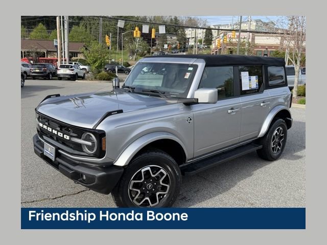 Used 2022 Ford Bronco Outer Banks AWD/4WD image 1