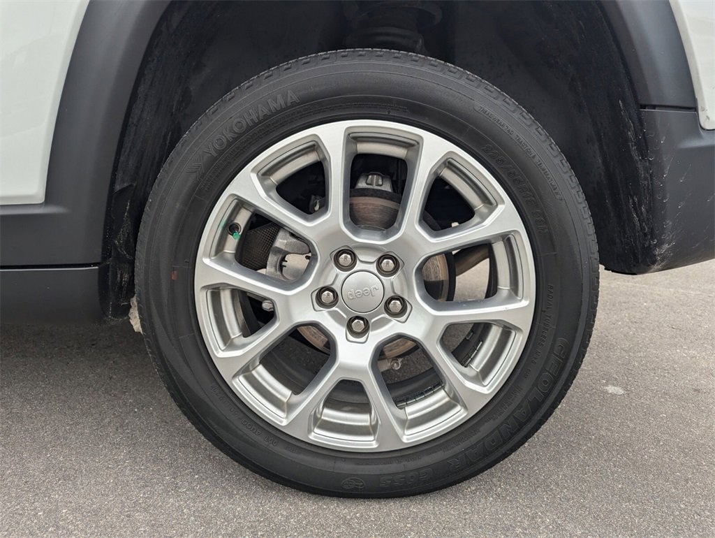 Certified 2024 Jeep Compass Latitude image 16