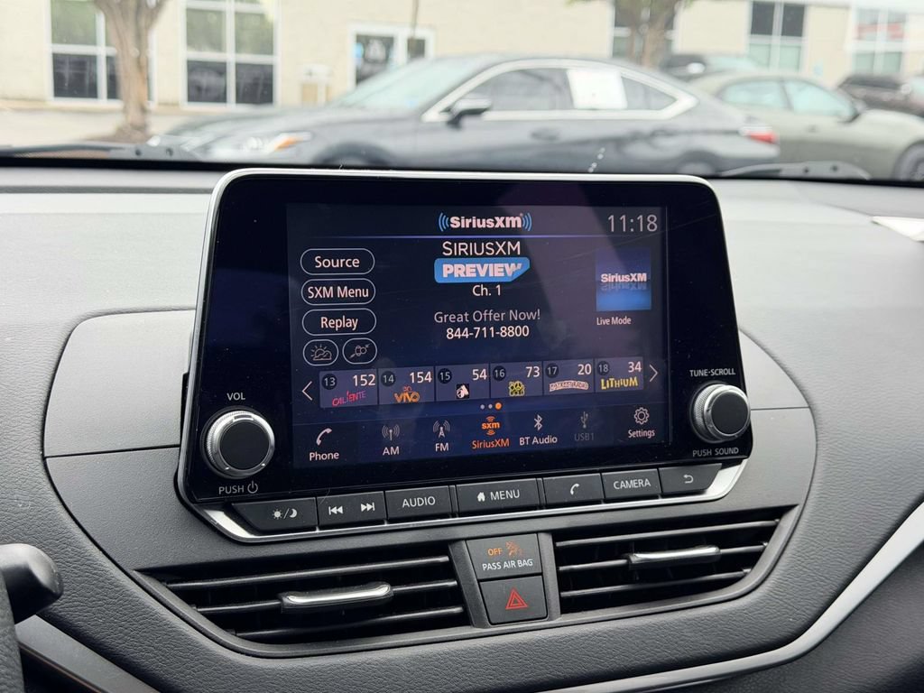 Used 2022 Nissan Altima 2.5 SV FWD image 17