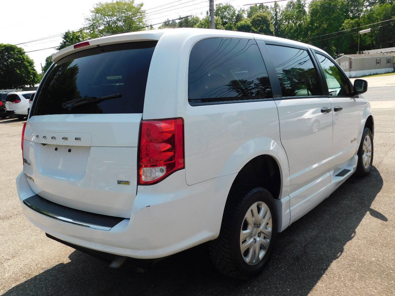 Used 2019 Dodge Grand Caravan SE image 15