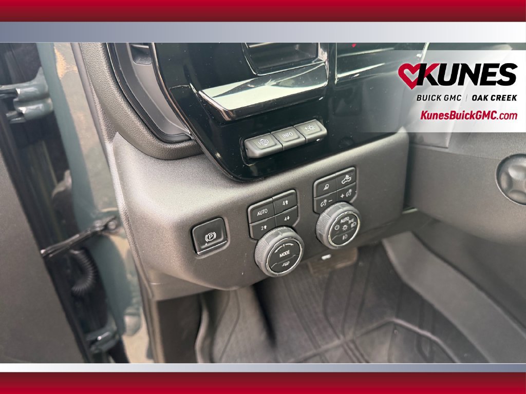 Used 2026 Chevrolet Silverado 1500 ZR2 AWD/4WD image 19