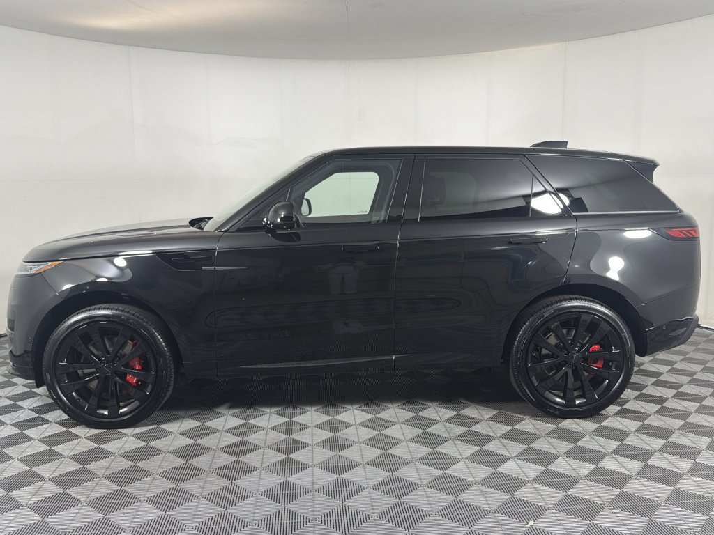 New 2027 Land Rover Range Rover Sport Dynamic SE AWD/4WD image 2