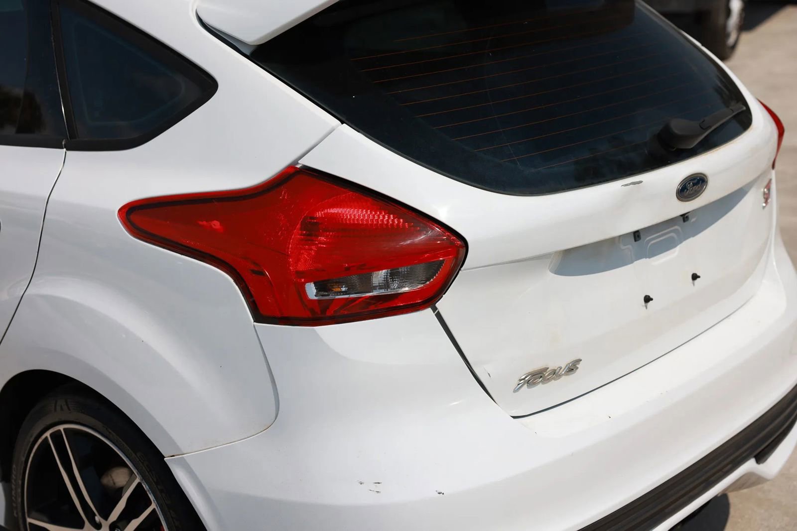 Used 2016 Ford Focus ST FWD image 35