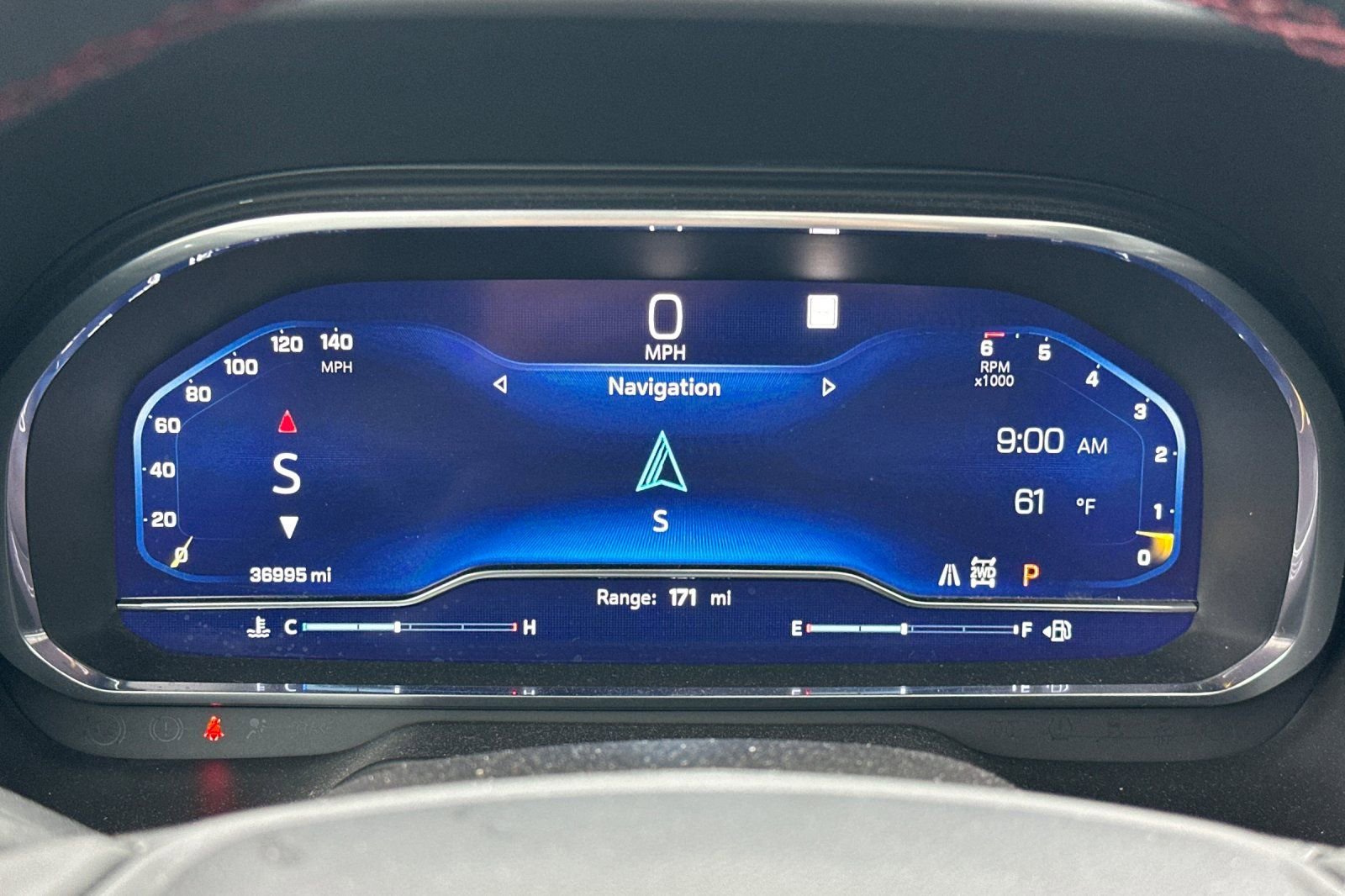 Used 2023 Chevrolet Suburban RST w/ Luxury Package image 40