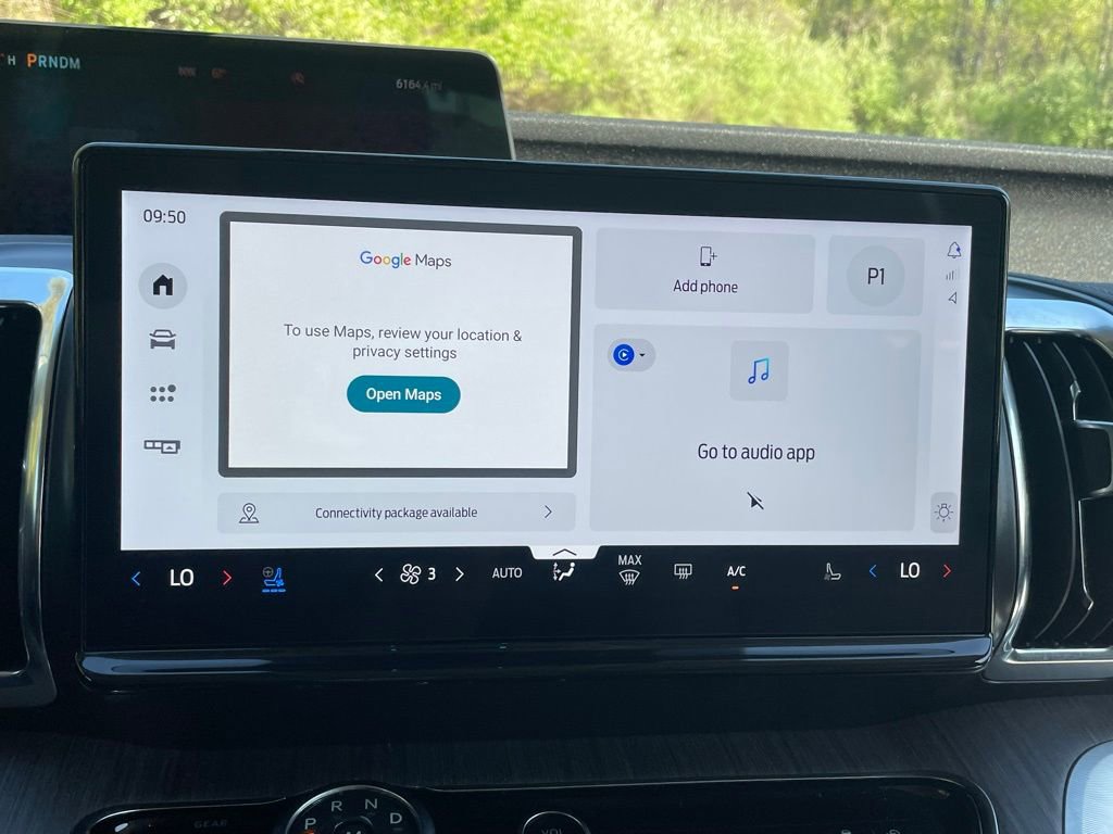 Used 2025 Ford Expedition Platinum w/ Platinum Ultimate Package AWD/4WD image 50