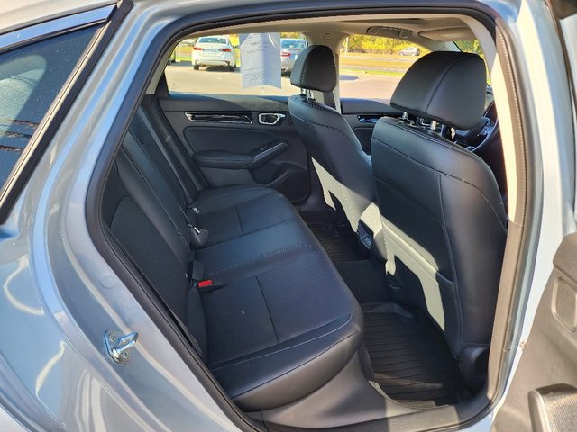Used 2022 Honda Civic Touring image 14