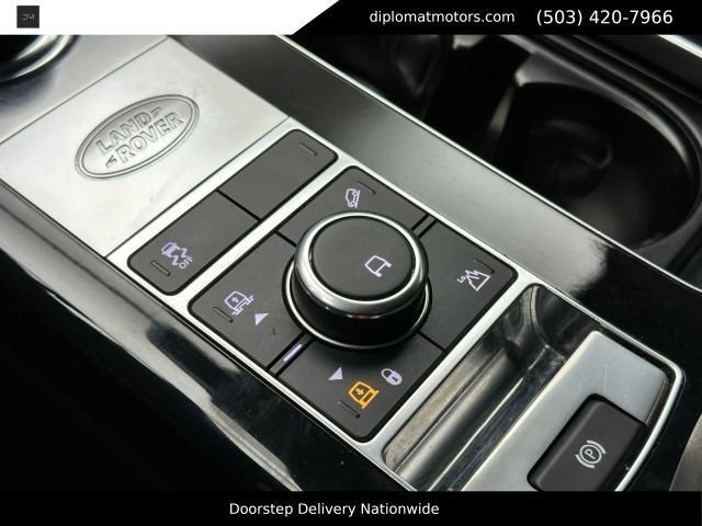 Used 2019 Land Rover Range Rover Supercharged AWD/4WD image 37